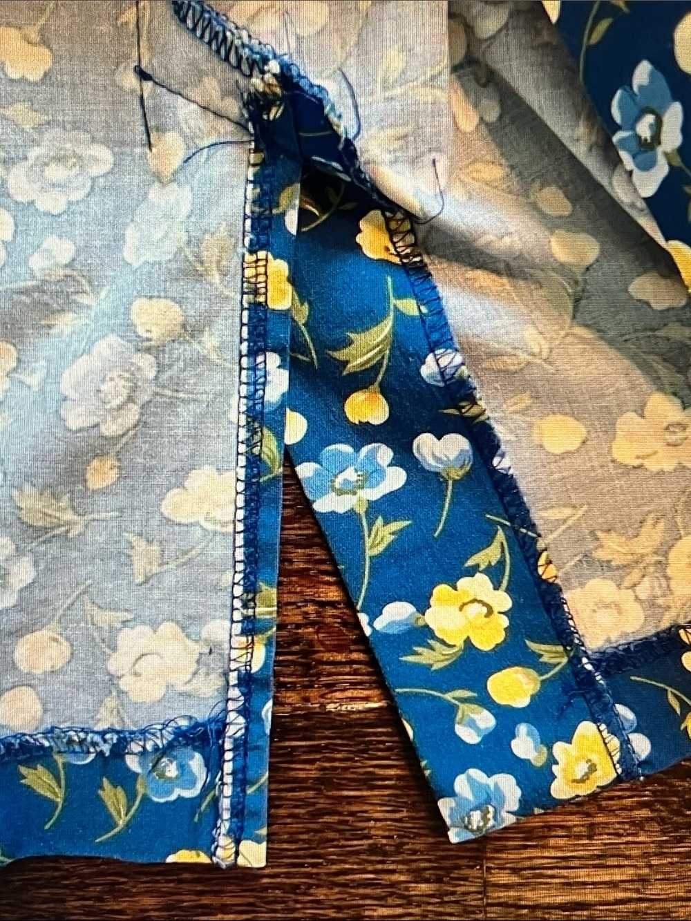 Blue Floral Mini Dress with Short Sleeves - Picture 5 of 6